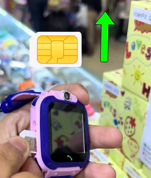Permite comunicación sin exponer al niño a redes sociales-Reloj con GPS + Llamadas