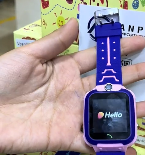 Permite comunicación sin exponer al niño a redes sociales-Reloj con GPS + Llamadas